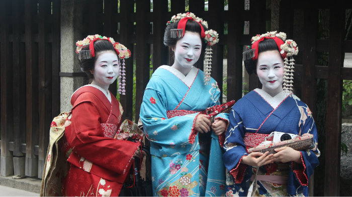 Geisha_Gion-matsuri-em-kyoto_Cultura-Japonesa_Vida-de-Tsuge_VDT